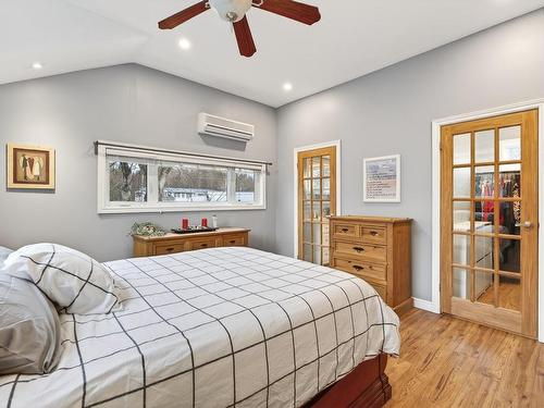 16 Wilcot Lane, Dartmouth, NS - Indoor Photo Showing Bedroom