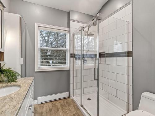 16 Wilcot Lane, Dartmouth, NS - Indoor Photo Showing Bathroom