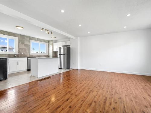 19 Shrewsbury Road, Cole Harbour, NS - Indoor Photo Showing Kitchen