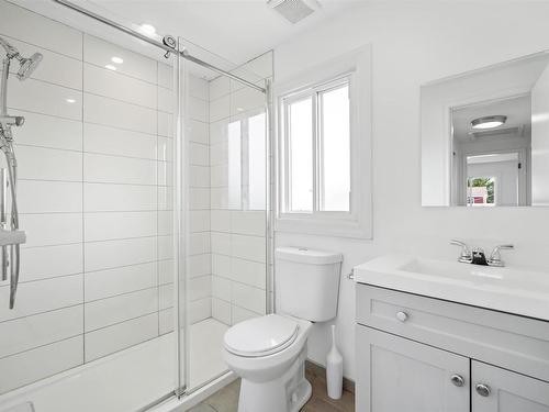 19 Shrewsbury Road, Cole Harbour, NS - Indoor Photo Showing Bathroom