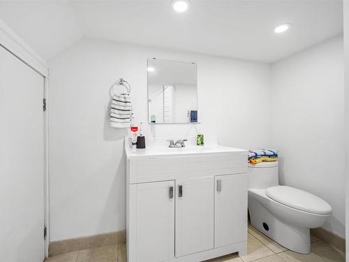 19 Shrewsbury Road, Cole Harbour, NS - Indoor Photo Showing Bathroom