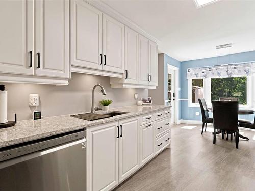 18 P Thomas Drive, Dartmouth, NS - Indoor Photo Showing Kitchen With Upgraded Kitchen