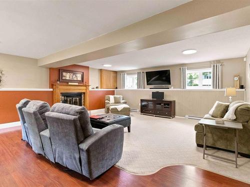 18 P Thomas Drive, Dartmouth, NS - Indoor Photo Showing Living Room With Fireplace