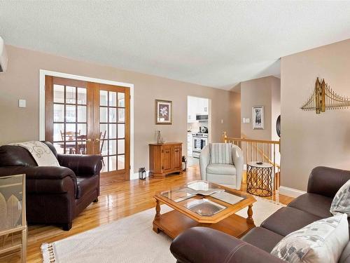 18 P Thomas Drive, Dartmouth, NS - Indoor Photo Showing Living Room