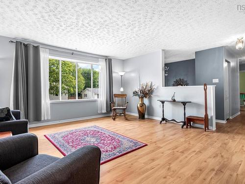 1653 Riverside Drive, Lower Sackville, NS - Indoor Photo Showing Living Room