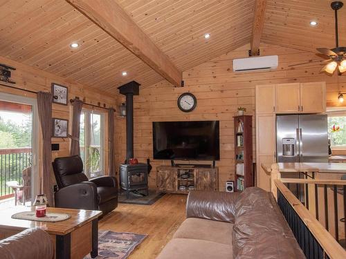 2250 Sandy Point Road, Sandy Point, NS - Indoor Photo Showing Living Room