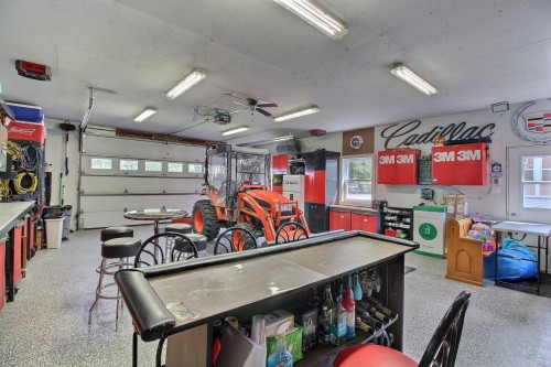 Garage - 7 Ch. Proulx, Val-D'Or, QC - Indoor Photo Showing Garage