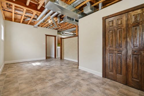 Salle familiale - 4066 Ch. Montpetit, Austin, QC - Indoor