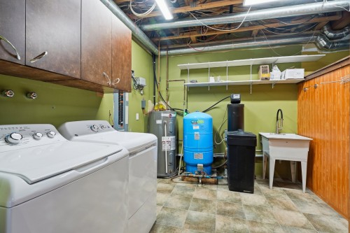 Salle de lavage - 4066 Ch. Montpetit, Austin, QC - Indoor Photo Showing Laundry Room