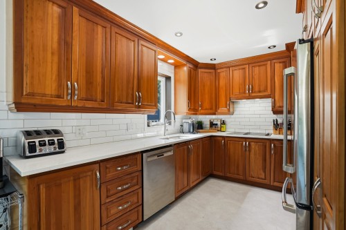 Cuisine - 4066 Ch. Montpetit, Austin, QC - Indoor Photo Showing Kitchen