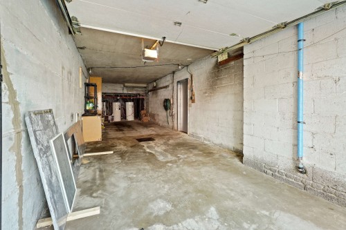 Garage - 2850 Rue Jacques-Hertel, Montréal (Le Sud-Ouest), QC - Indoor Photo Showing Garage