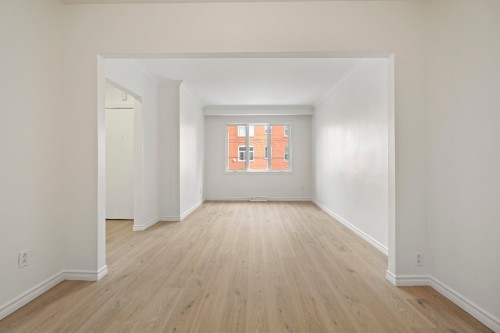 Salle familiale - 2850 Rue Jacques-Hertel, Montréal (Le Sud-Ouest), QC - Indoor Photo Showing Other Room