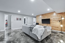 Family Room - 