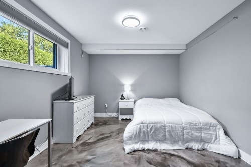 Bedroom - 563 Rg De La Rivière N., Saint-Roch-De-L'Achigan, QC - Indoor Photo Showing Bedroom