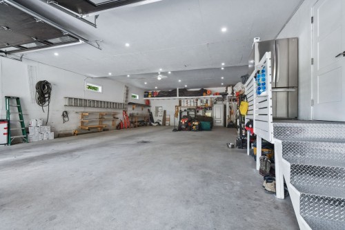 Garage - 563 Rg De La Rivière N., Saint-Roch-De-L'Achigan, QC - Indoor Photo Showing Garage
