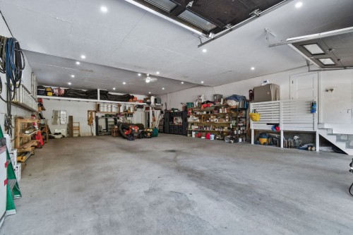 Garage - 563 Rg De La Rivière N., Saint-Roch-De-L'Achigan, QC - Indoor Photo Showing Garage