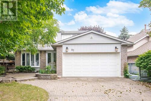 82 EASTMAN CRESCENT  Newmarket, ON L3Y 5S2