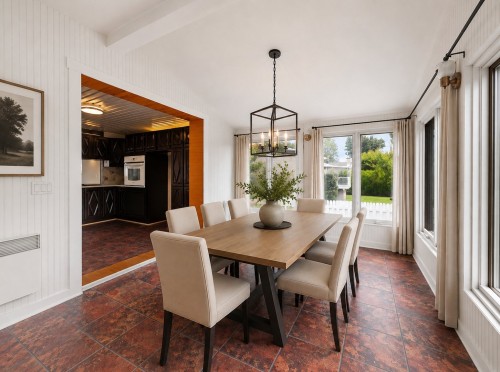 Véranda - 870 Rue Crevier, Laval (Sainte-Dorothée), QC 