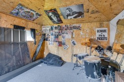 Shed - 