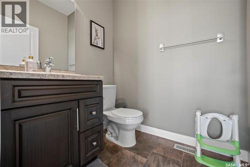 8726 Archer Lane, Regina, SK - Indoor Photo Showing Bathroom