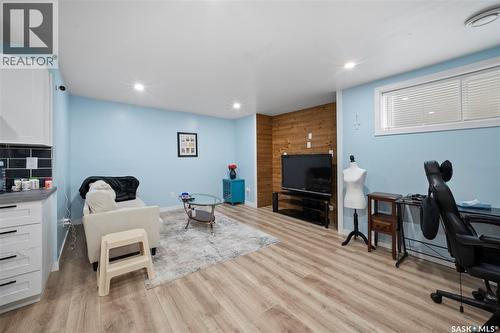 8726 Archer Lane, Regina, SK - Indoor