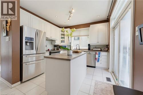 5141 Blue Spruce Avenue, Burlington, ON - Indoor Photo Showing Kitchen