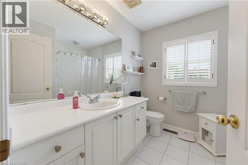 5141 Blue Spruce Avenue, Burlington, ON - Indoor Photo Showing Bathroom