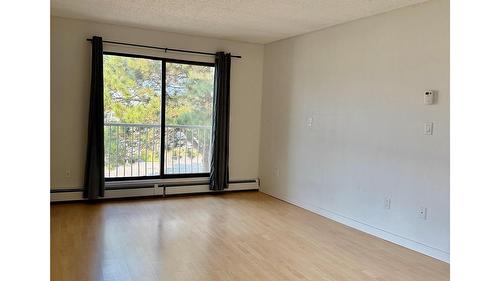 210-1108 23Rd  N Avenue, Cranbrook, BC - Indoor Photo Showing Other Room