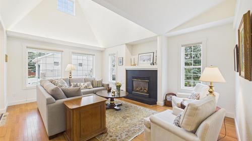 2807 Galena Bay, Kimberley, BC - Indoor Photo Showing Living Room With Fireplace