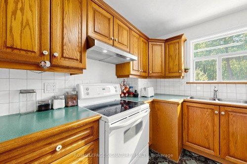 38 Lingarde Drive, Toronto, ON - Indoor Photo Showing Kitchen With Double Sink