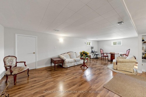 38 Lingarde Drive, Toronto, ON - Indoor Photo Showing Other Room