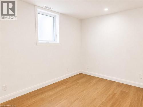17 White Avenue Unit# 1 Gs, North York, ON - Indoor Photo Showing Other Room