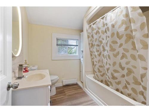 16 Humphrey, Moncton, NB 