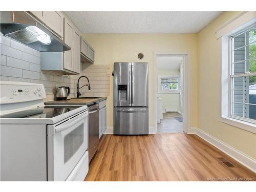 16 Humphrey, Moncton, NB 