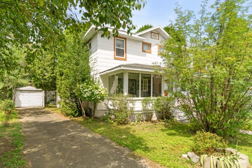 Stationnement - 1433 Av. Champlain, Shawinigan, QC - Outdoor