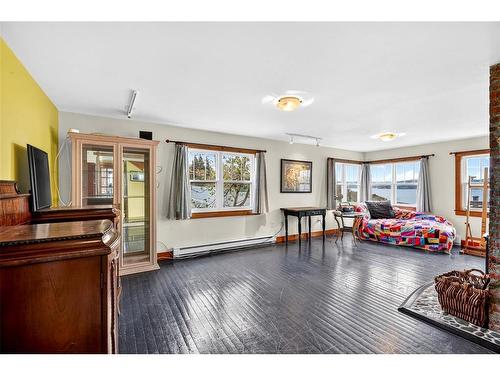 9 Bareneed Road, Bareneed, NL - Indoor