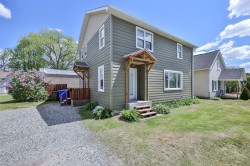 83 Rue Comeau  Maniwaki, QC J9E 2S4