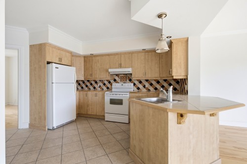 Kitchen - 998 Rue Stephens, Montréal (Verdun/Île-Des-Soeurs), QC - Indoor Photo Showing Kitchen With Double Sink