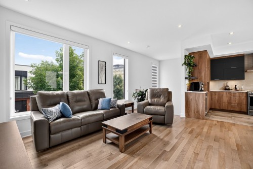 Salon - 18029 Rue De Cheverny, Mirabel, QC - Indoor Photo Showing Living Room