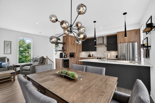 Vue d'ensemble - 18029 Rue De Cheverny, Mirabel, QC - Indoor Photo Showing Dining Room