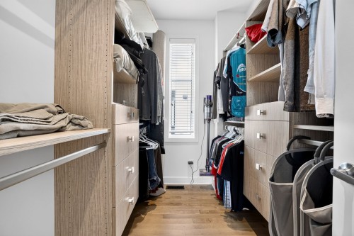 Penderie (Walk-in) - 18029 Rue De Cheverny, Mirabel, QC - Indoor Photo Showing Laundry Room