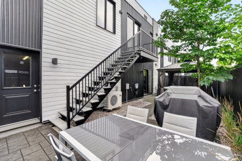 Cour - 18029 Rue De Cheverny, Mirabel, QC - Outdoor With Exterior