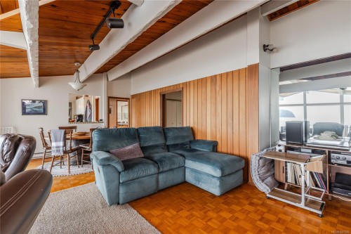 2640 Randle Rd, Nanaimo, BC 