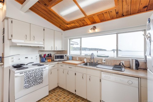 2640 Randle Rd, Nanaimo, BC 