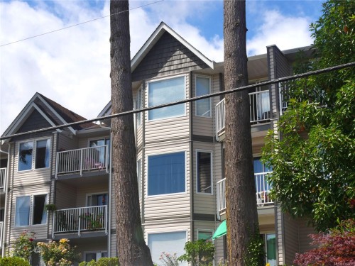 #106-9916 Daniel St, Chemainus, BC - Outdoor