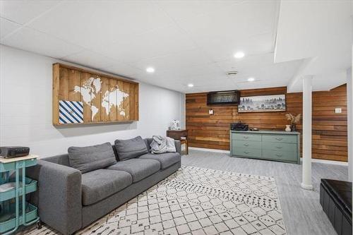 151 Dorge Dr, Winnipeg, MB - Indoor