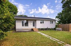 151 Dorge DR  Winnipeg, MB R3V 1M3