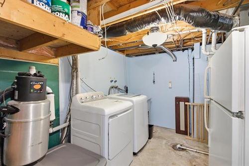 151 Dorge Dr, Winnipeg, MB - Indoor Photo Showing Other Room