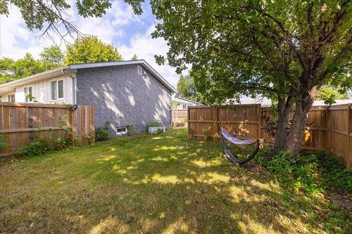 151 Dorge Dr, Winnipeg, MB - Outdoor