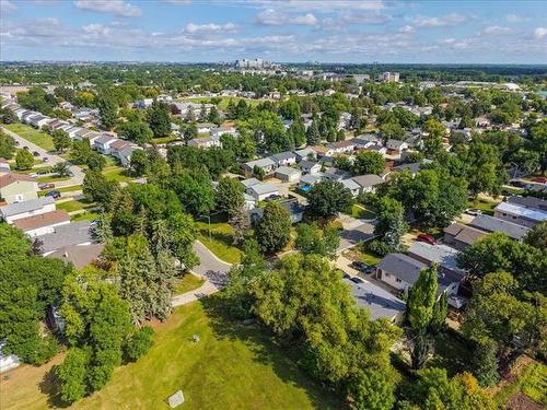 151 Dorge Dr, Winnipeg, MB - Outdoor With View